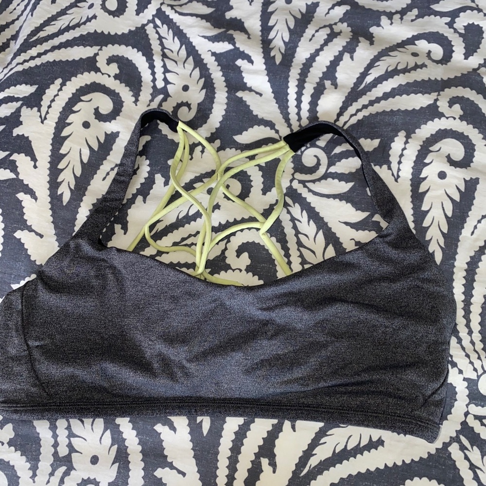 Lululemon Free to be wild sports bra!